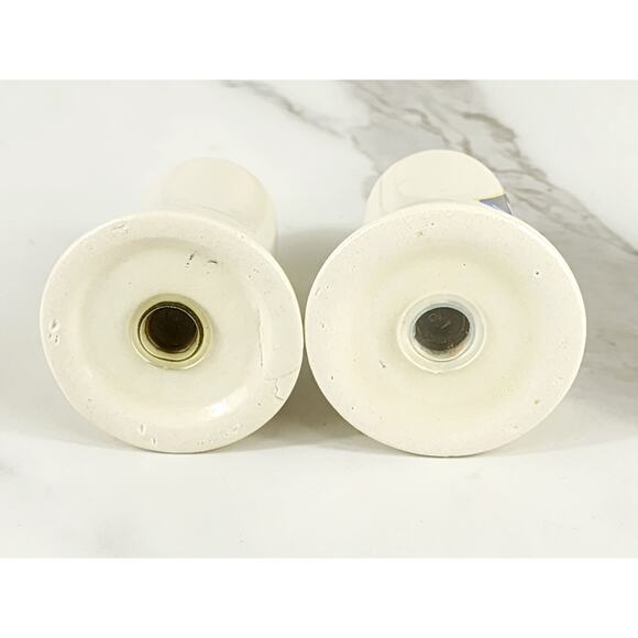 Salt & Pepper Shakers Space Shuttle 2 3/4" Kennedy Space Center Florida 80's Vtg - Picture 9 of 11